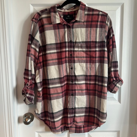 WindRiver Button Up Plaid - Picture 1 of 4